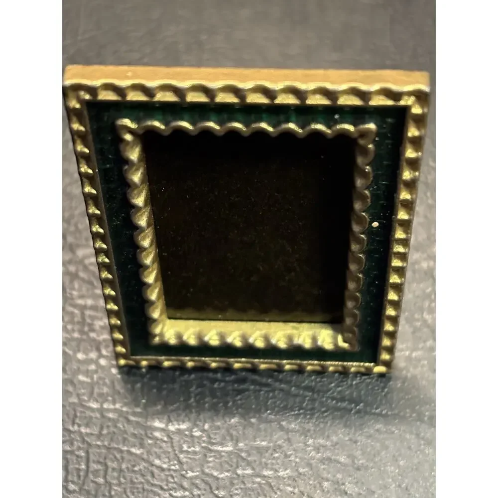 N/A vintage miniature
